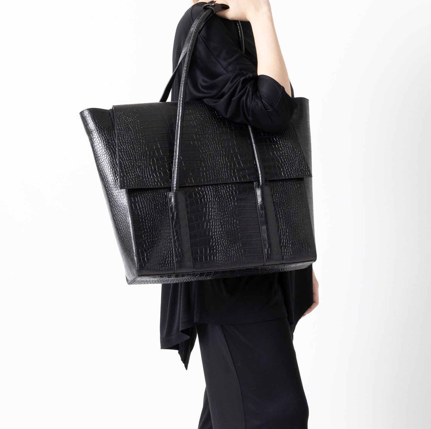 Alma Bag XL Black Croco